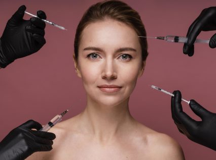 beautiful-woman-having-her-face-injected إبر النضارة -biolifeclinic
